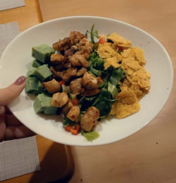 Kana-Nacho salat 🐓🍗🥬